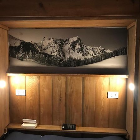 Piccolo Paradiso In Centro Cervinia 布勒伊-切尔维尼亚 外观 照片